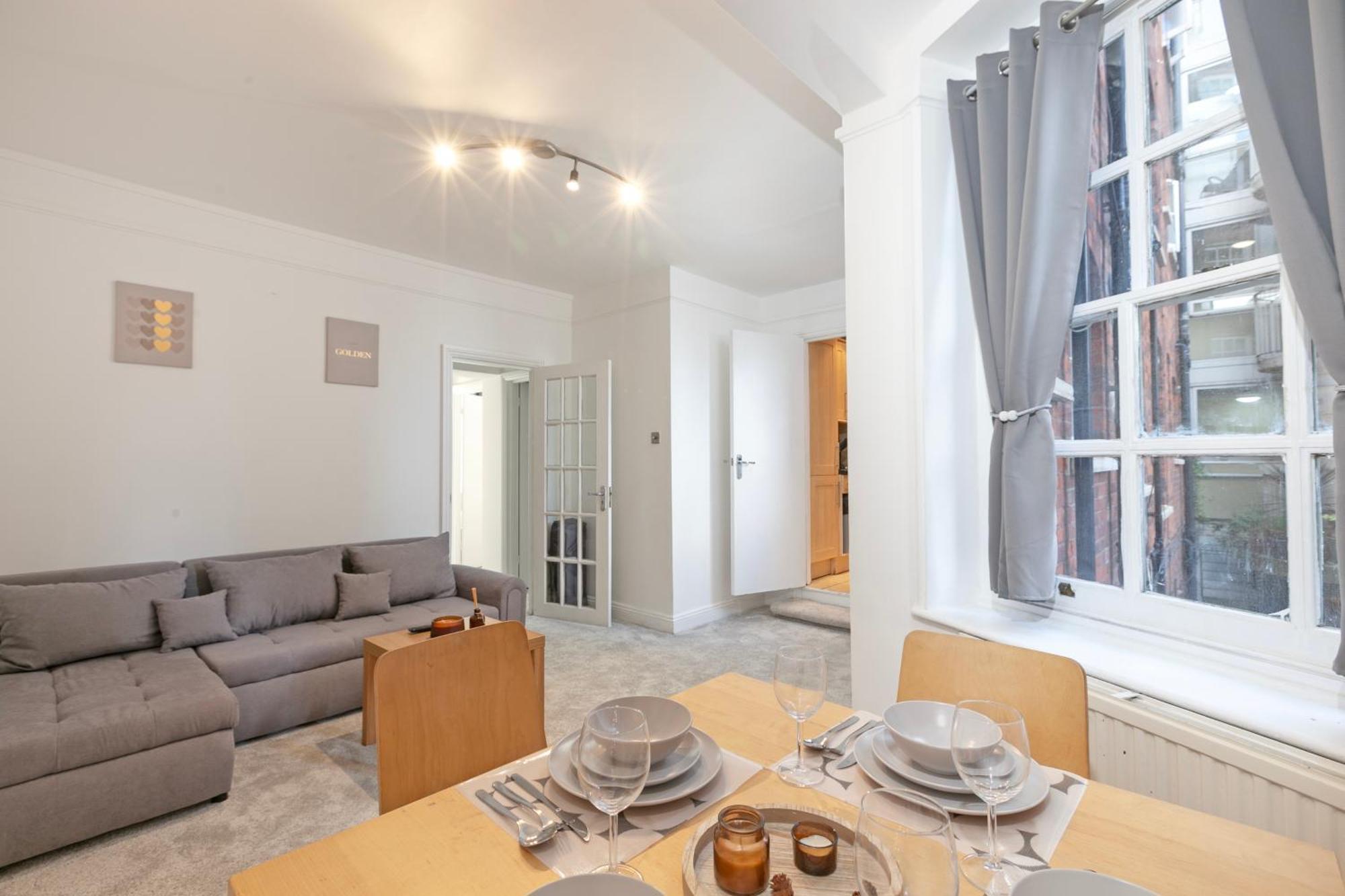 Beautiful 3 Bedroom Flat In Scott Ellis Gardens London Exteriör bild